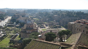 Aussicht auf das Forum Romanum vom Monumento Nazionale